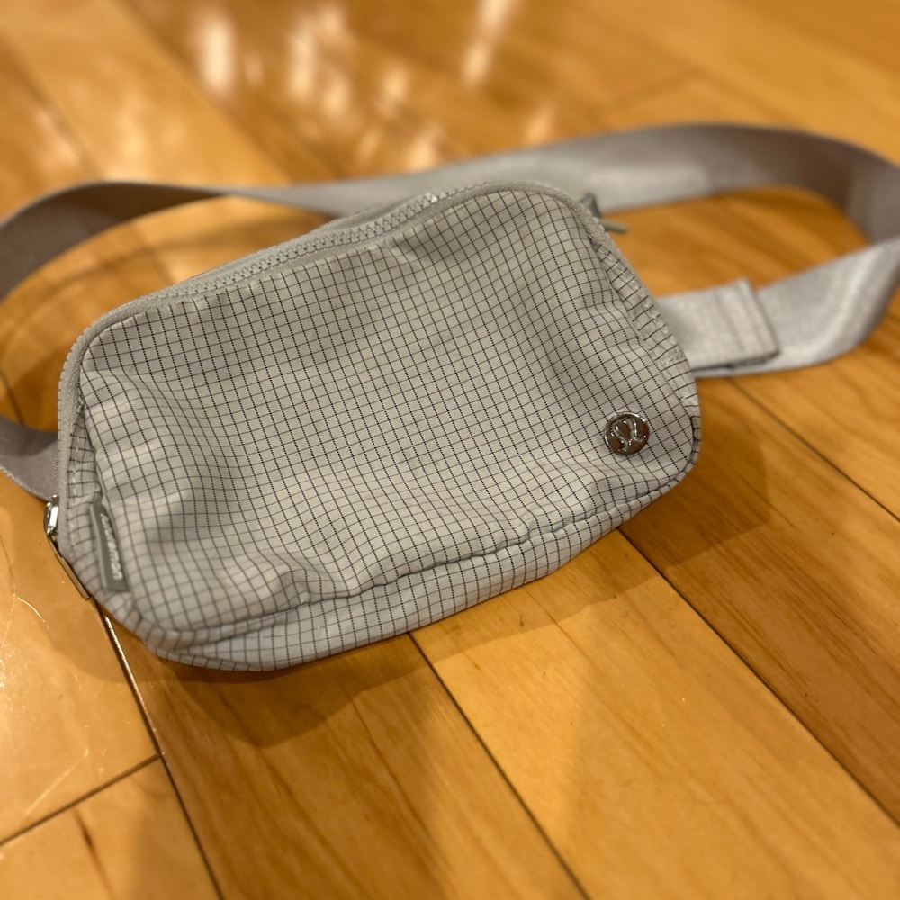 lululemon athletica Gray Grid Crossbody Bag